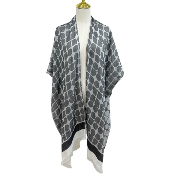 Kate Spade New York Noel Yarn Dyed Ruana Cream Black $128 Geometric Pattern NWT - Picture 2 of 12